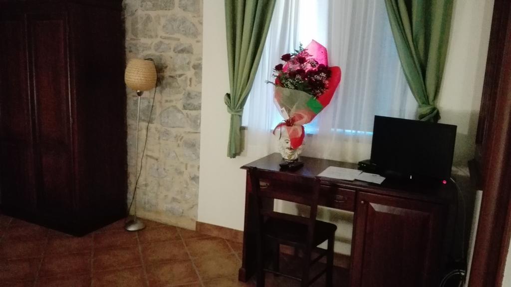 Agriturismo Valle Dell'Etna Roccella Valdemone Экстерьер фото